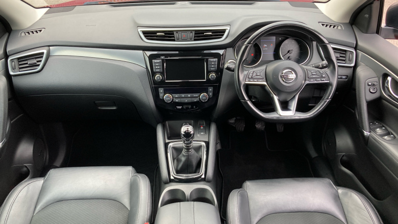 Nissan Qashqai 1.3 DiG-T Tekna 5dr Petrol Hatchback